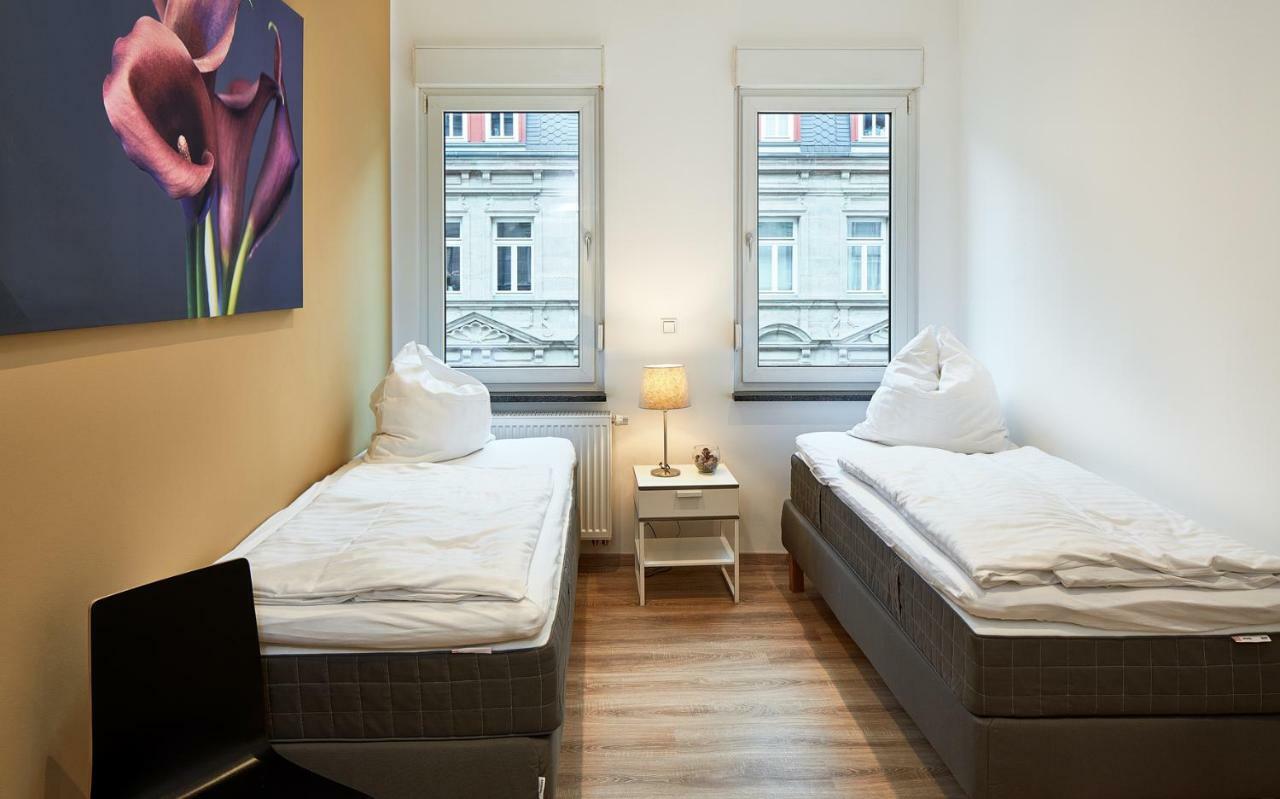Apartments 4 You - Goethestrasse เฟือร์ท ภายนอก รูปภาพ