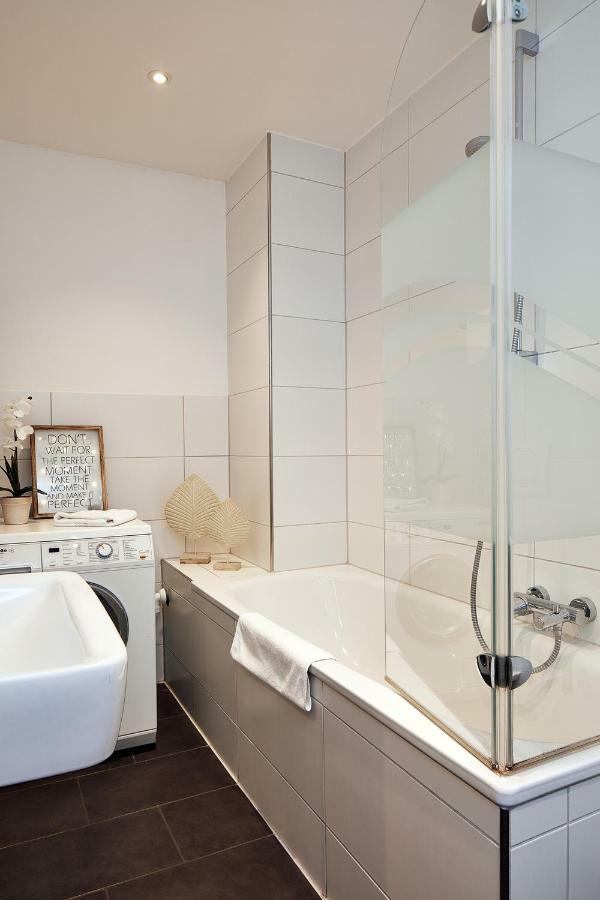 Apartments 4 You - Goethestrasse เฟือร์ท ภายนอก รูปภาพ
