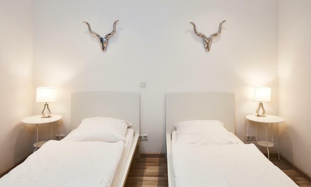 Apartments 4 You - Goethestrasse เฟือร์ท ภายนอก รูปภาพ